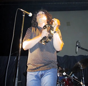 Kelkka performing live